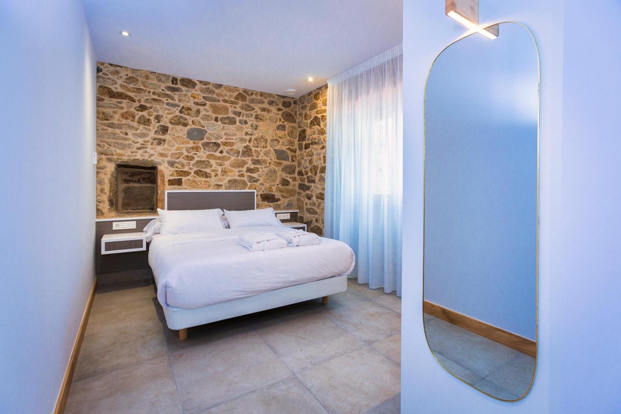 A De Lucia Hotel Quintáns Buitenkant foto