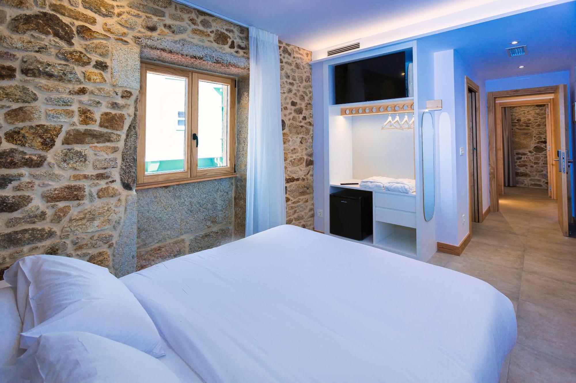 A De Lucia Hotel Quintáns Buitenkant foto